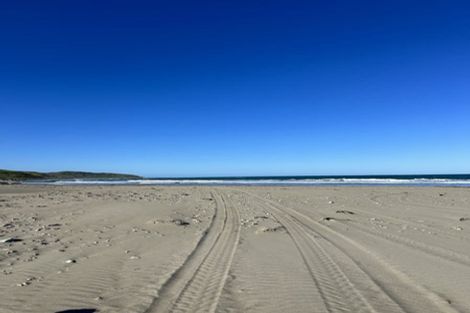 Photo of property in 17 Nunu Drive, Flat Point, Masterton, 5883