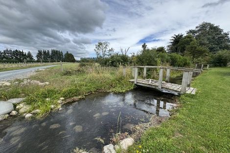 Photo of property in 220 Woodside Road, Woodside, Greytown, 5794