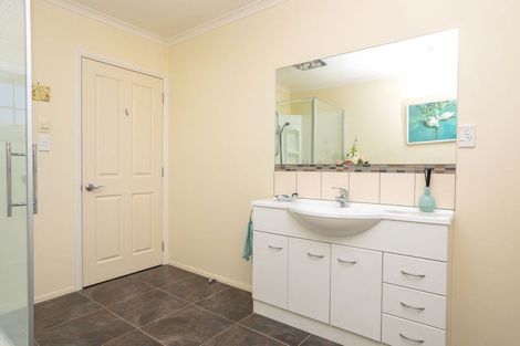 Photo of property in 21 Ruahine Street, Dannevirke, 4930