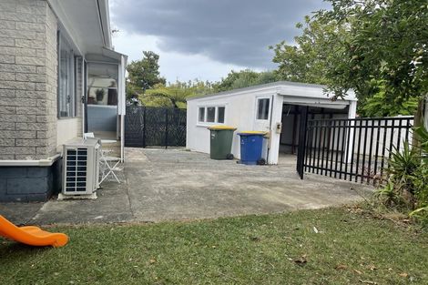 Photo of property in 47 Tirimoana Road, Te Atatu South, Auckland, 0602