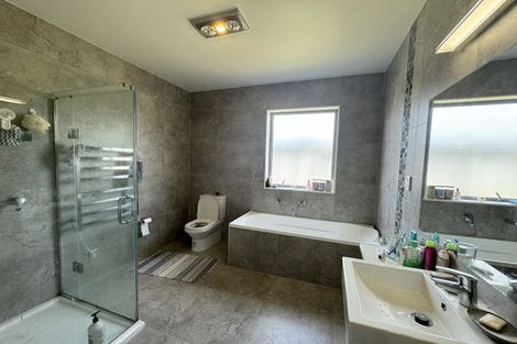 Photo of property in 10 Remana Crescent, Huapai, Kumeu, 0810