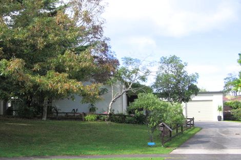 Photo of property in 13 Tyrian Close, Half Moon Bay, Auckland, 2012