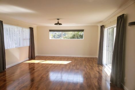 Photo of property in 17 Kowhai Street, Tawa, Wellington, 5028