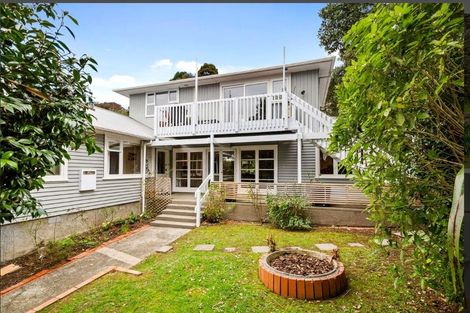 Photo of property in 1 Westhaven Drive, Tawa, Wellington, 5028