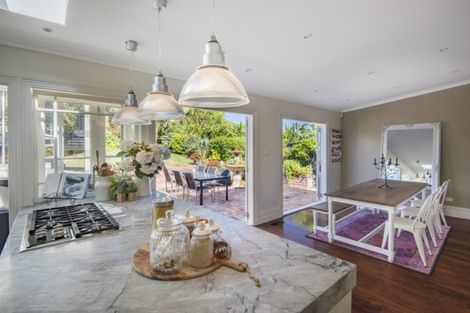 Photo of property in 8 Cheltenham Road, Devonport, Auckland, 0624