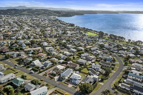 Photo of property in 4 Kawau View Road, Snells Beach, 0920