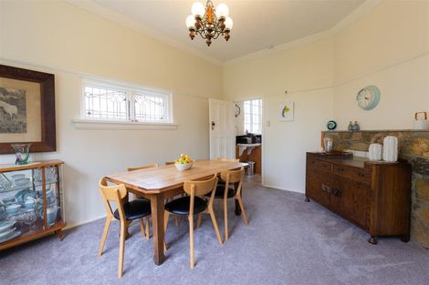 Photo of property in 17 Rhodes Street, Waimate, 7924