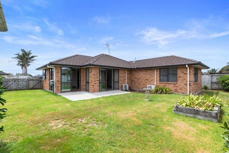 Photo of property in 80 Carrington Drive, Papamoa Beach, Papamoa, 3118