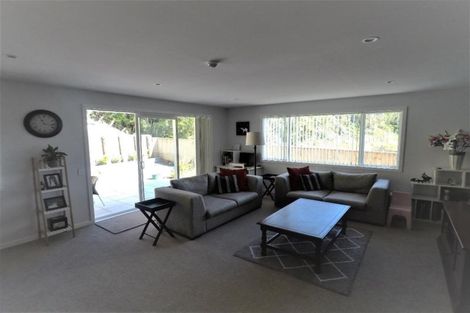 Photo of property in 47a Banks Boulevard, Whitby, Porirua, 5024