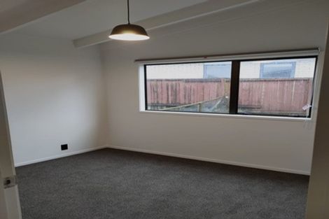 Photo of property in 1/9 Titoki Street, Te Atatu Peninsula, Auckland, 0610