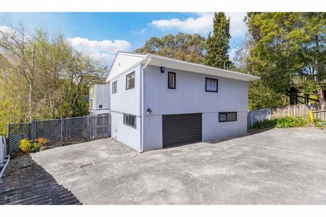 Photo of property in 2/24 Sunnyside Road, Sunnyvale, Auckland, 0612
