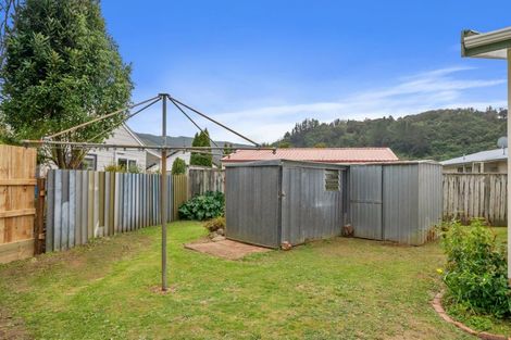 Photo of property in 106 Gemstone Drive, Birchville, Upper Hutt, 5018