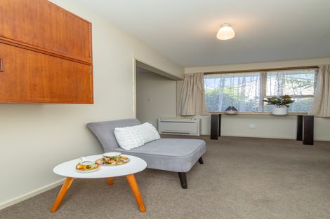 Photo of property in 2/4 Quinton Place, Bishopdale, Christchurch, 8053