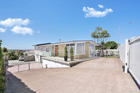 Photo of property in 287 Te Atatu Road, Te Atatu South, Auckland, 0610