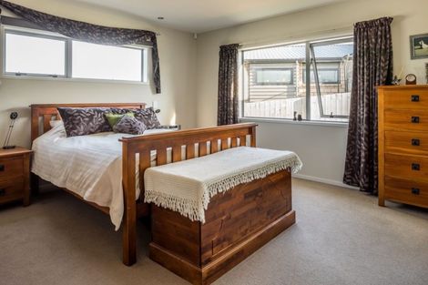 Photo of property in 44 Mo Street, Camborne, Porirua, 5026