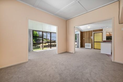 Photo of property in 62 Waikawa Road, Picton, 7220