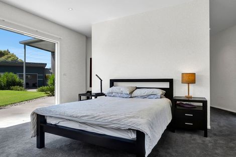 Photo of property in 68 Mcgiven Drive, Ridgewood, New Plymouth, 4371