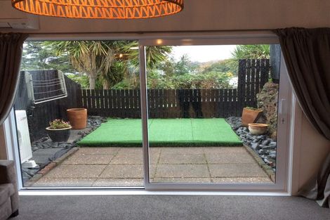 Photo of property in 5/72 Kitchener Road, Milford, Auckland, 0620