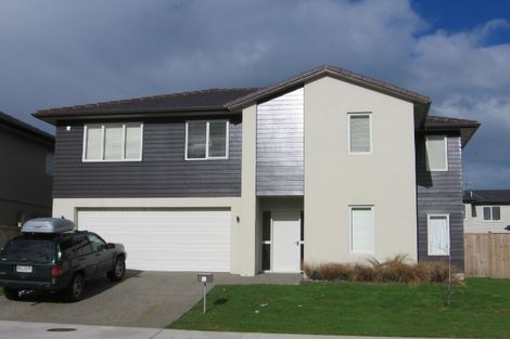 Photo of property in 15 Bridgefield Crescent, Flat Bush, Auckland, 2016