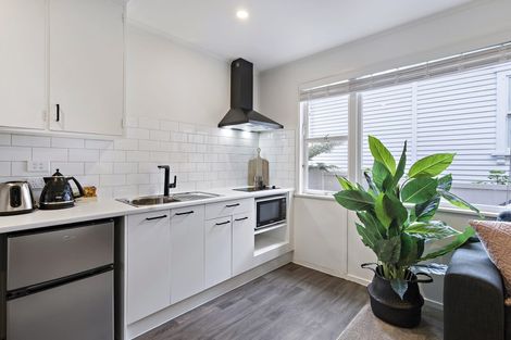 Photo of property in 213 Jervois Road, Herne Bay, Auckland, 1011