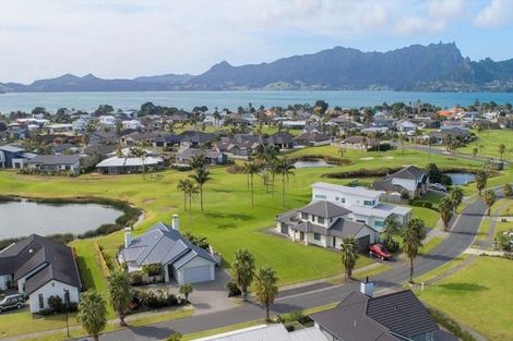 Photo of property in 98 Barbados Way, One Tree Point, 0118