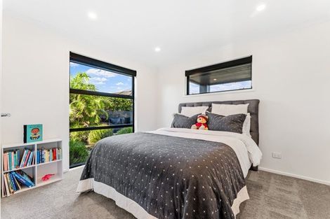 Photo of property in 20 Woodridge Drive, Stanmore Bay, Whangaparaoa, 0932