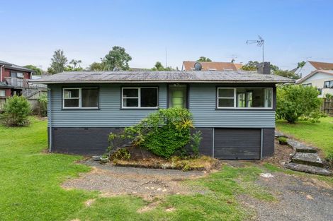 Photo of property in 16 Blenheim Street, Glenfield, Auckland, 0629