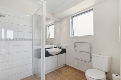 Photo of property in 58 Rathmar Drive, Manurewa, Auckland, 2105