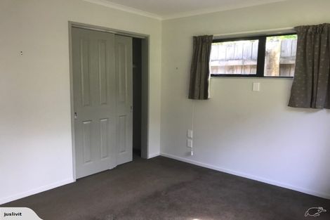 Photo of property in 17a Raumati Terrace, Khandallah, Wellington, 6035
