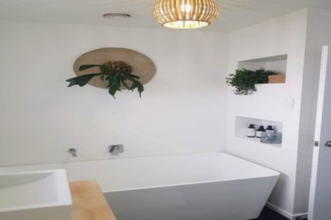 Photo of property in 3 Kipling Drive, Whalers Gate, New Plymouth, 4310