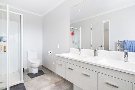 Photo of property in 120 Hobsonville Point Road, Hobsonville, Auckland, 0616