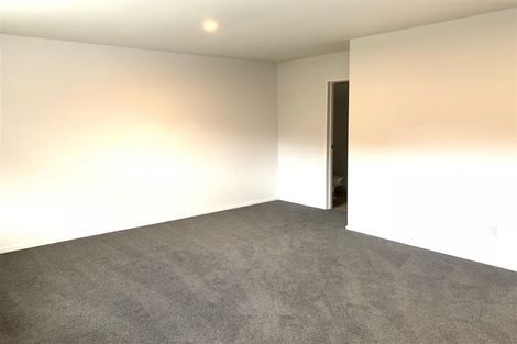 Photo of property in 1/49 Mcfaddens Road, St Albans, Christchurch, 8052