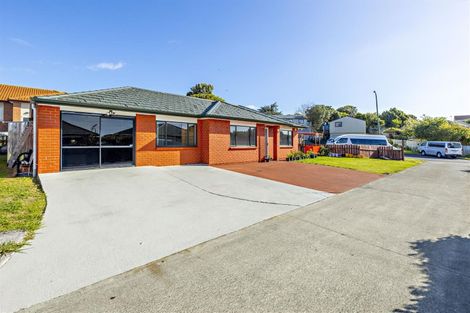 Photo of property in 84 Robert Skelton Place, Clendon Park, Auckland, 2103