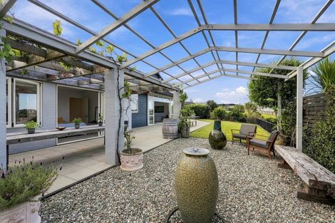 Photo of property in 33 Lax Crescent, Leigh, 0985