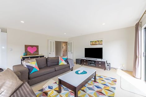 Photo of property in 17 Coralsea Way, Arkles Bay, Whangaparaoa, 0932