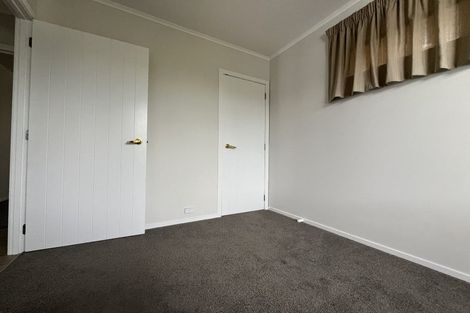 Photo of property in 138 Luckens Road, West Harbour, Auckland, 0618