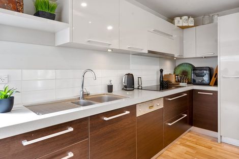 Photo of property in 9 Porritt Avenue, Chatswood, Auckland, 0626