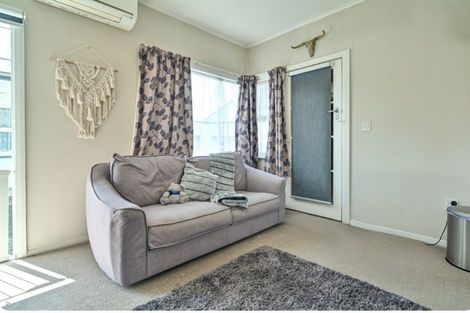 Photo of property in 3/49 Te Mata Road, Havelock North, 4130