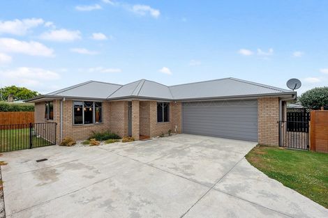 Photo of property in 16a Portal Crescent, Beerescourt, Hamilton, 3200