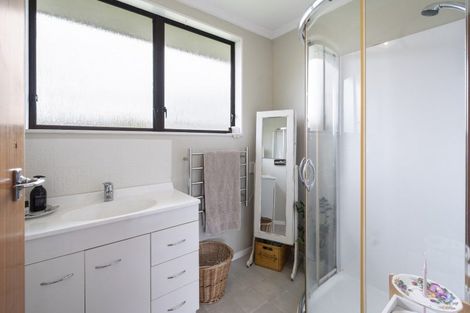 Photo of property in 4 Milne Street, Sanson, 4817