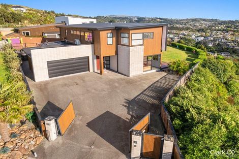 Photo of property in 131 Endeavour Drive, Whitby, Porirua, 5024
