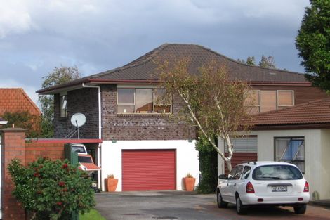 Photo of property in 2/14 Ullswater Place, Half Moon Bay, Auckland, 2012