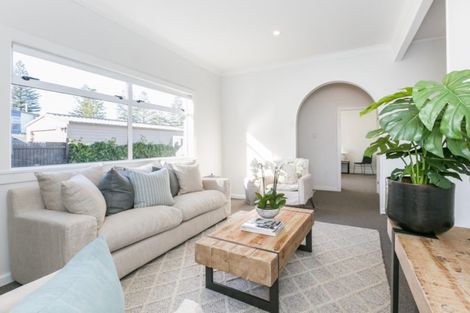 Photo of property in 1 Te Awa Avenue, Te Awa, Napier, 4110