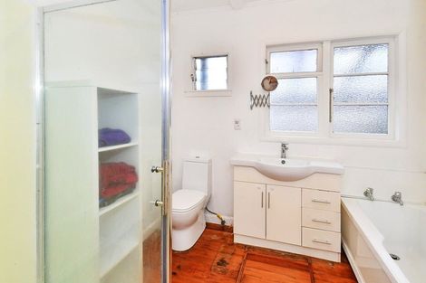 Photo of property in 1/57 Grove Road, Papakura, 2110