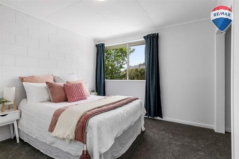 Photo of property in 2/100 Martin Street, Wallaceville, Upper Hutt, 5018