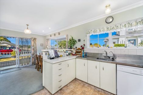 Photo of property in 71 Studholme Street, Morrinsville, 3300