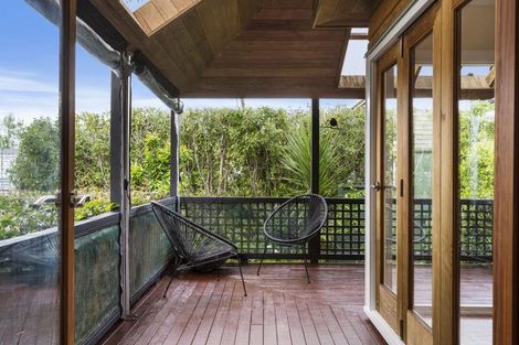 Photo of property in 2/36 Beulah Avenue, Rothesay Bay, Auckland, 0630