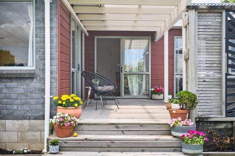 Photo of property in 23 Faram Place, Massey, Auckland, 0614