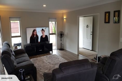 Photo of property in 149 Prince Regent Drive, Farm Cove, Auckland, 2012