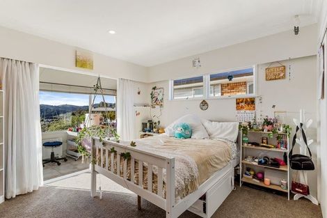 Photo of property in 8 Hillcrest Road, Hatfields Beach, Orewa, 0931